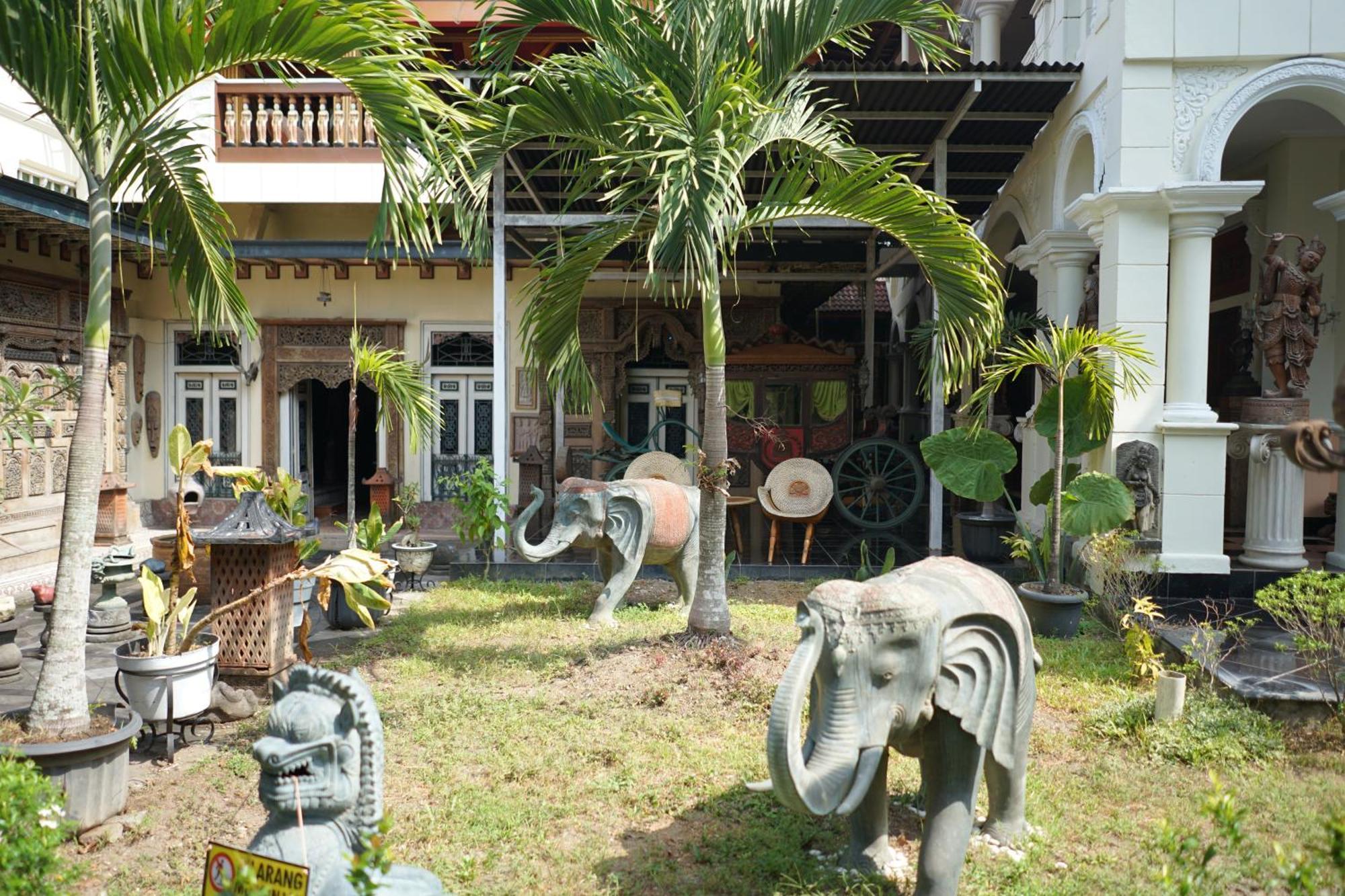 Rumah Pesik Art Heritage Gondowulung المظهر الخارجي الصورة